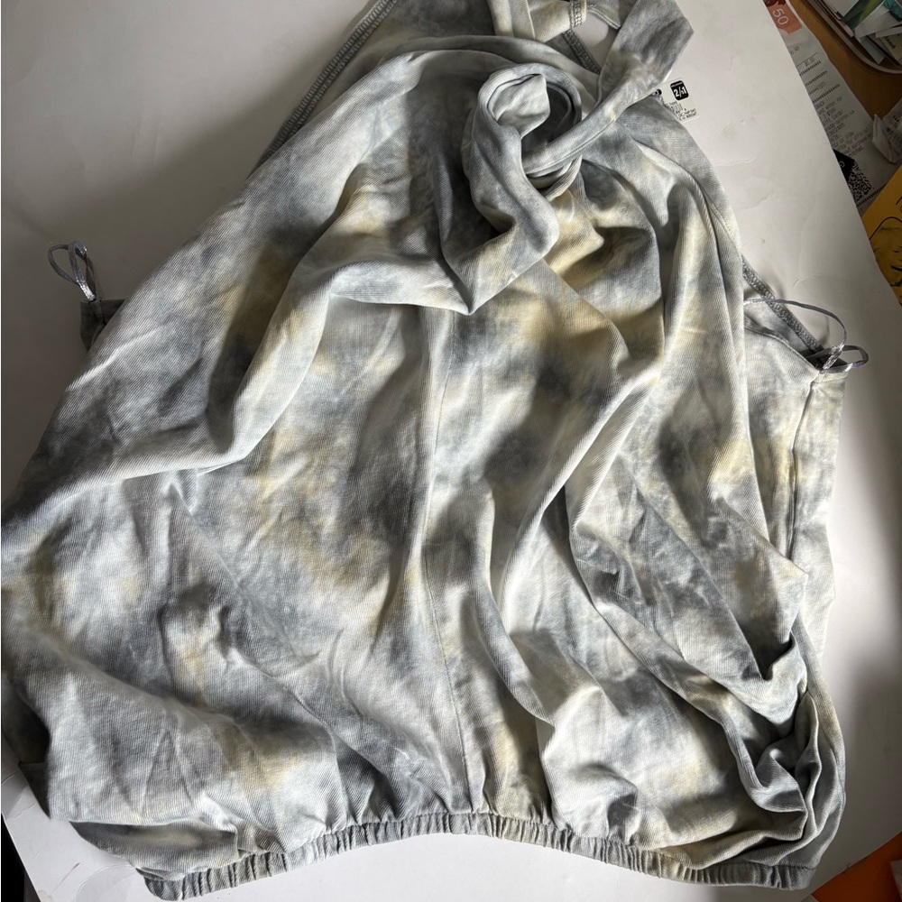 NWT Zara Gray and White High-Neck Tie-Dye Tank - Picture 3 of 6